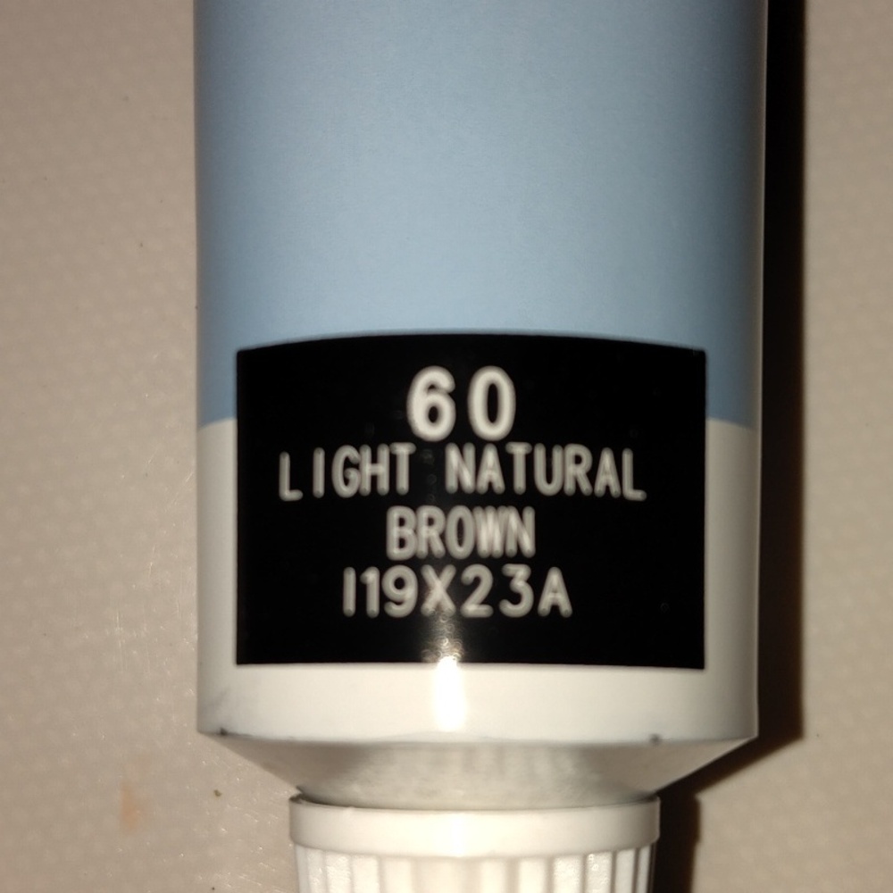 🚨Sold🚨Revlon permanent Total Color #60 NEW In Box - Picture 4 of 6